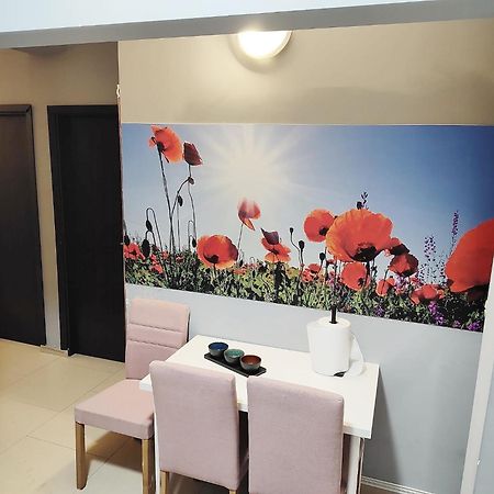 Central Retreat- Apartment Universitate بوخارست المظهر الخارجي الصورة